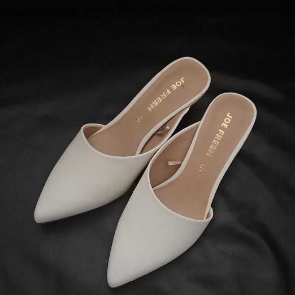 Joe Fresh Women's White 1.5 Patent Faux Vegan Leather Slip On Kitten Heel Sz 6US - Picture 2 of 10